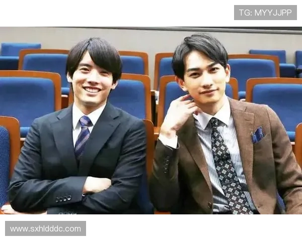 天使爱上谁：一场跨越时空的温柔低语